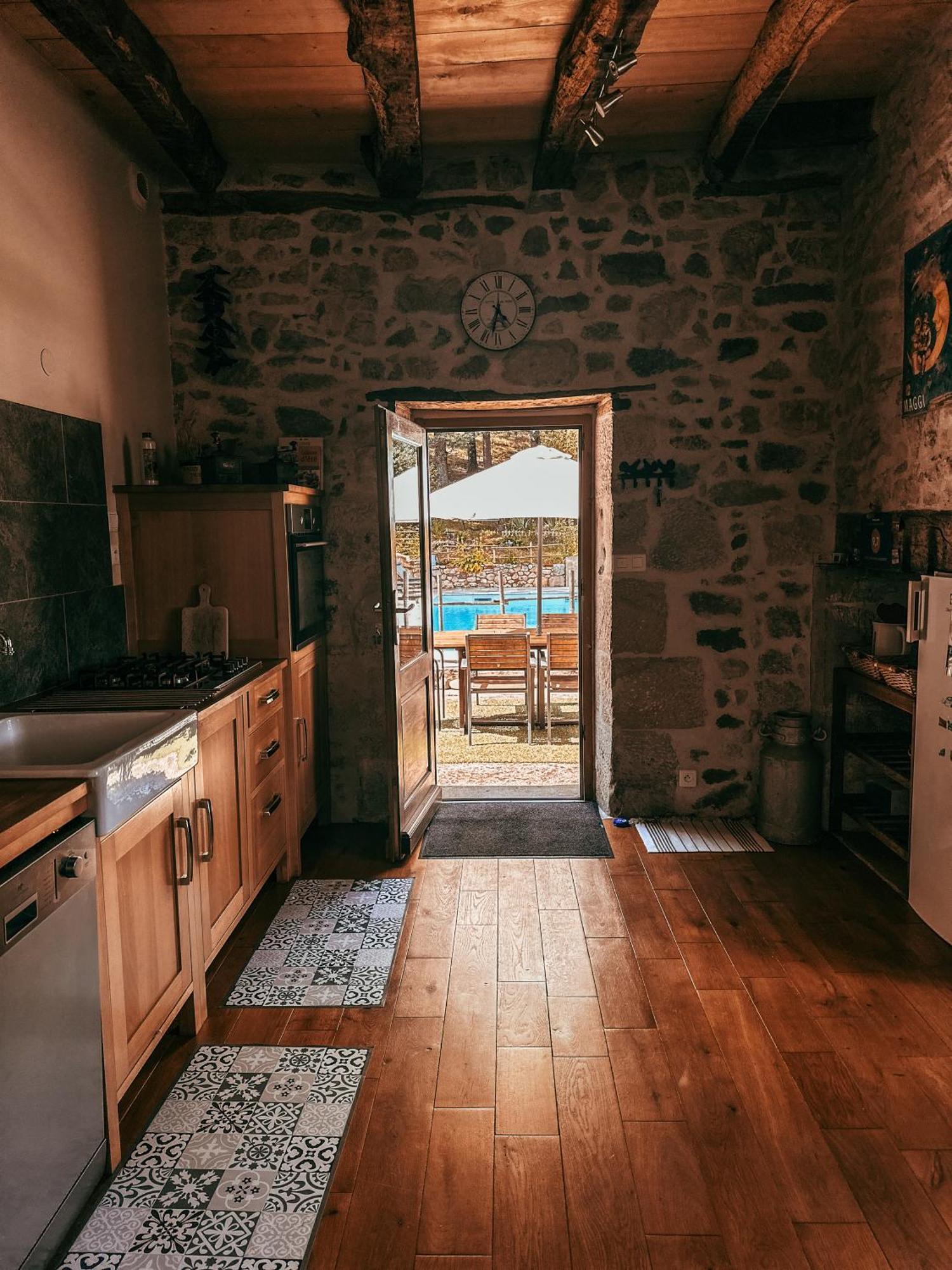 Gite Le Relais De La Diligence Saint-Lazare Εξωτερικό φωτογραφία