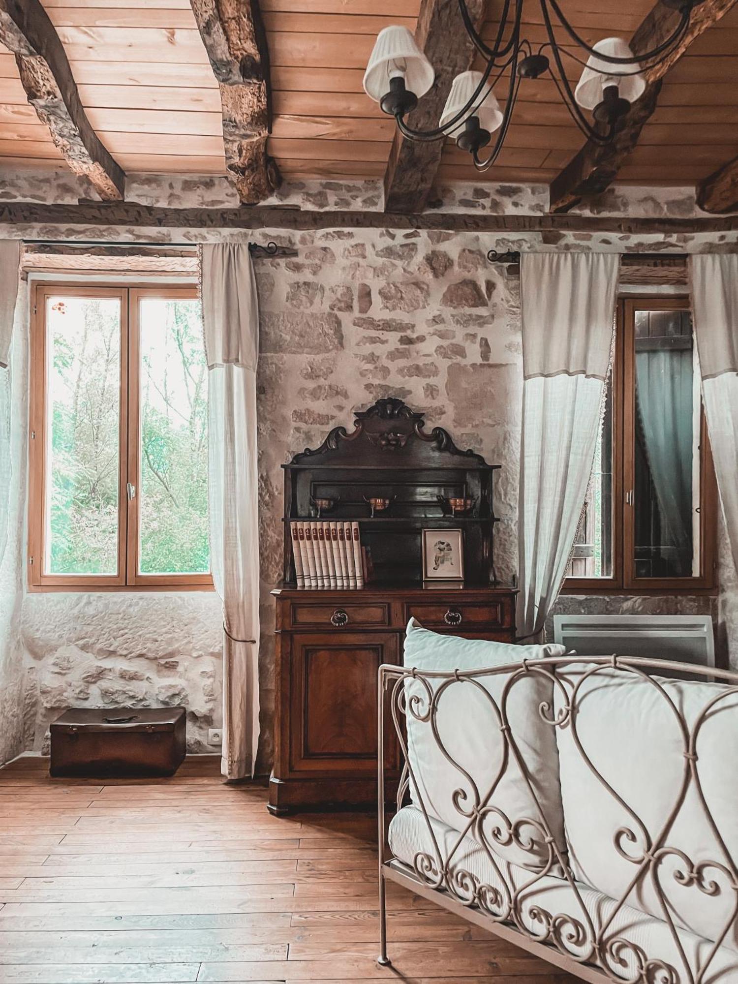 Gite Le Relais De La Diligence Saint-Lazare Εξωτερικό φωτογραφία