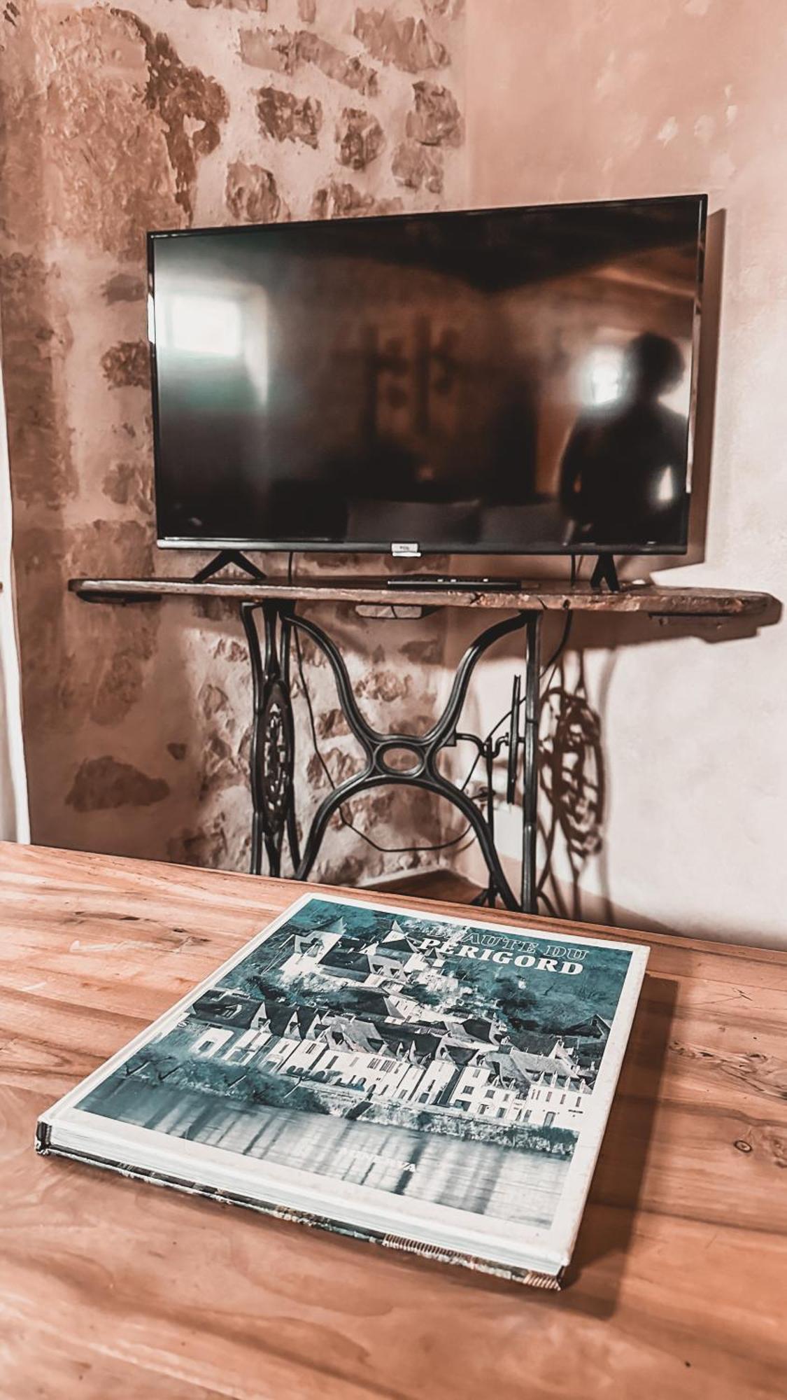 Gite Le Relais De La Diligence Saint-Lazare Εξωτερικό φωτογραφία